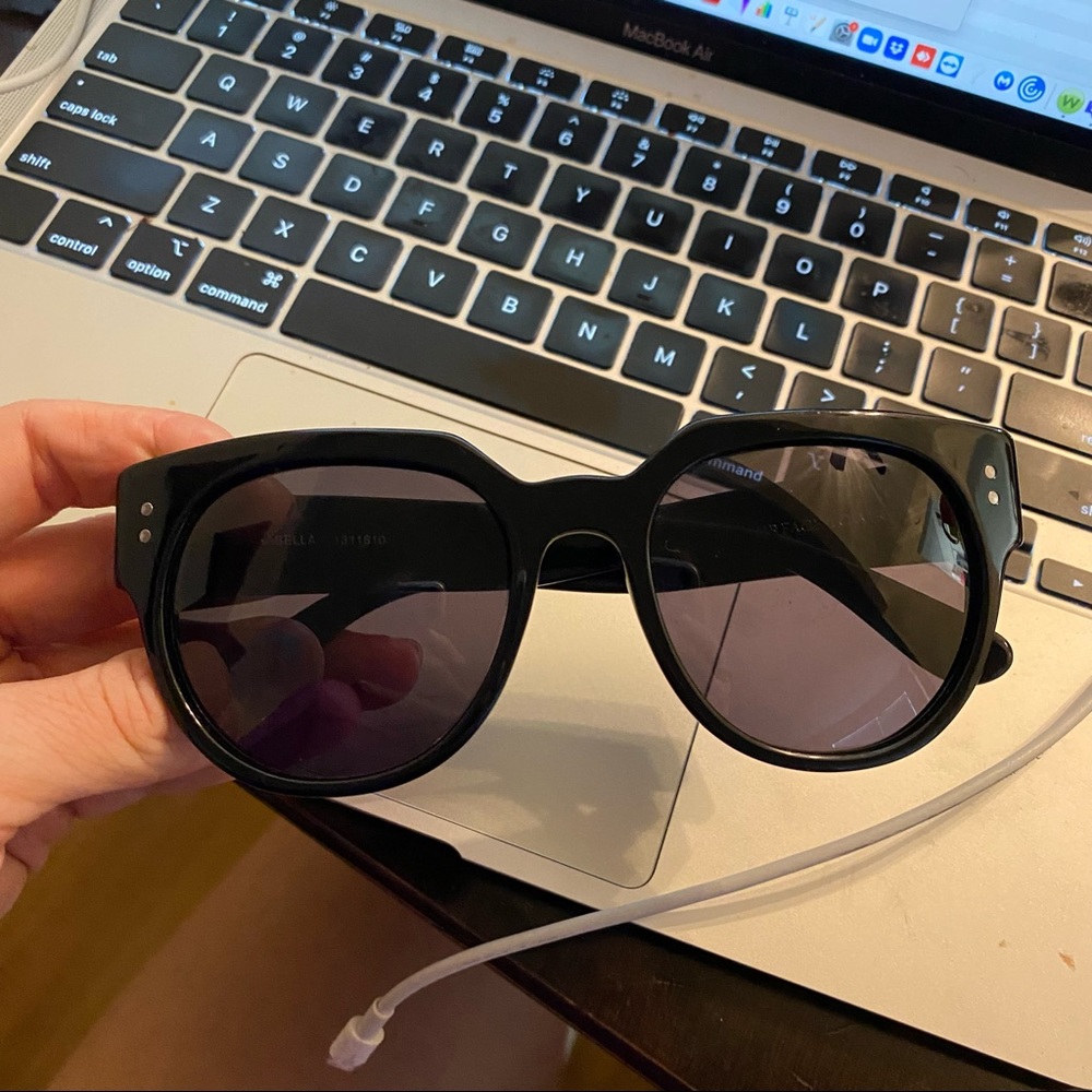 GUC Surface to Air arabella sunglasses black - Picture 2 of 5